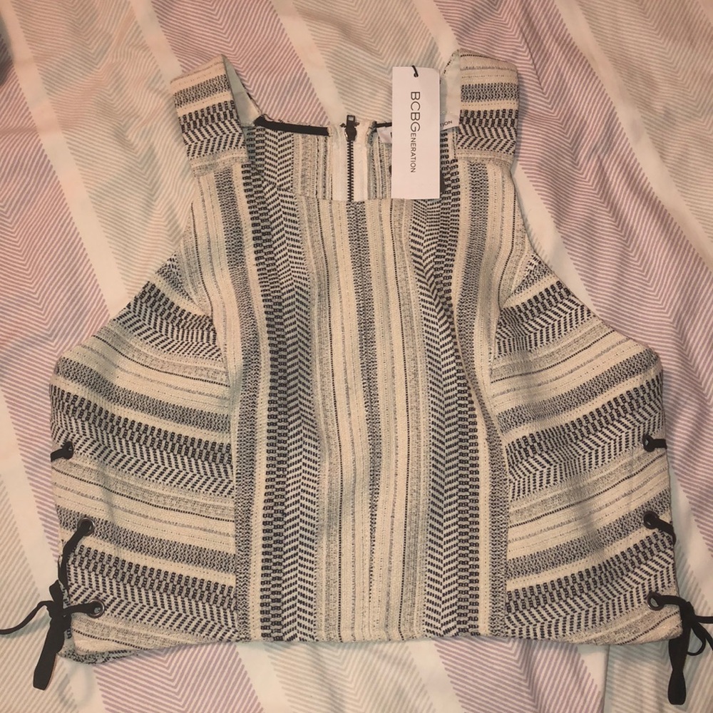 Bcbgeneration side lace up crop top